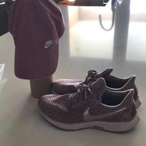 Bundle tennis and hat